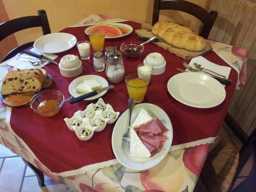 Palazzago Agriturismo Cascina Ronchi מראה חיצוני תמונה